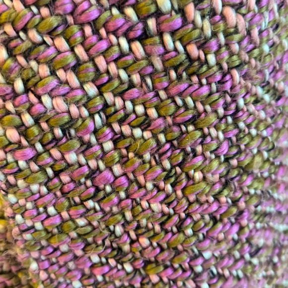 Cute multicolor knitted scarf with fringe - Picture 2 of 2